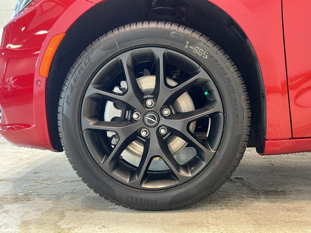 new 2025 Chrysler Pacifica car, priced at $53,330