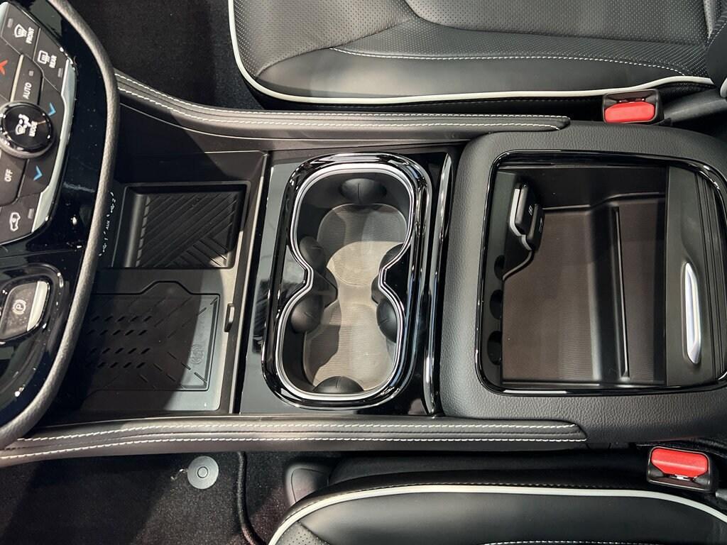 new 2025 Chrysler Pacifica car, priced at $53,330