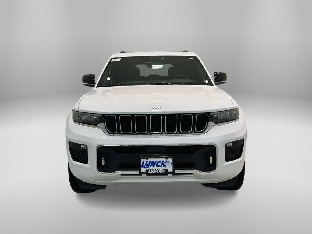 new 2025 Jeep Grand Cherokee car, priced at $55,999