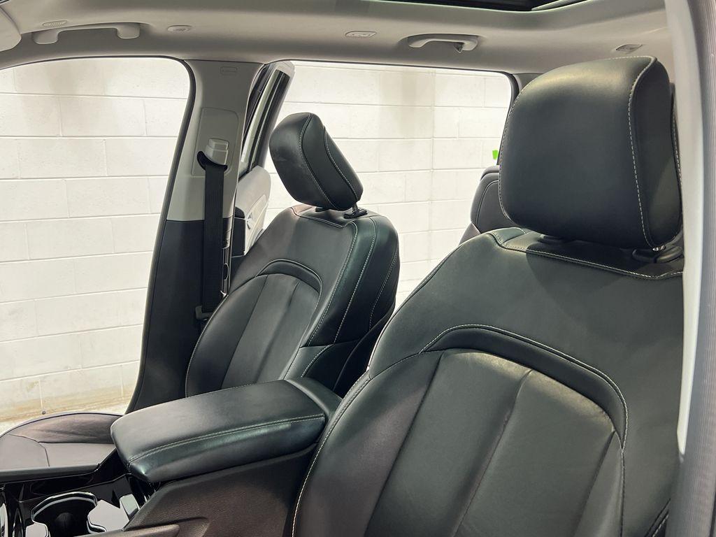used 2022 Jeep Grand Cherokee L car, priced at $35,795