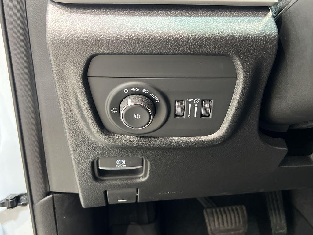 used 2022 Jeep Grand Cherokee L car, priced at $35,795