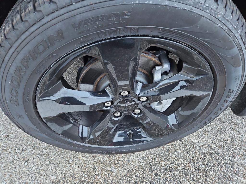 used 2024 Jeep Grand Cherokee car, priced at $38,995