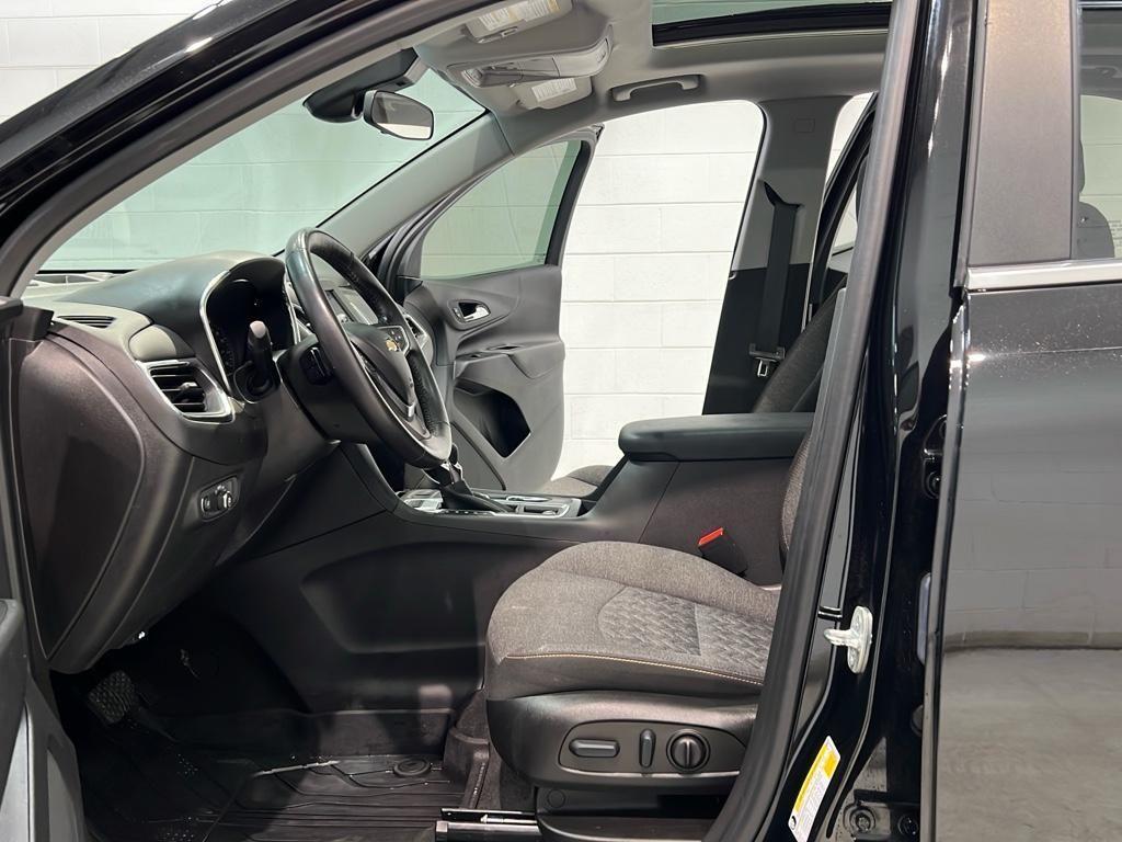 used 2022 Chevrolet Equinox car, priced at $23,895