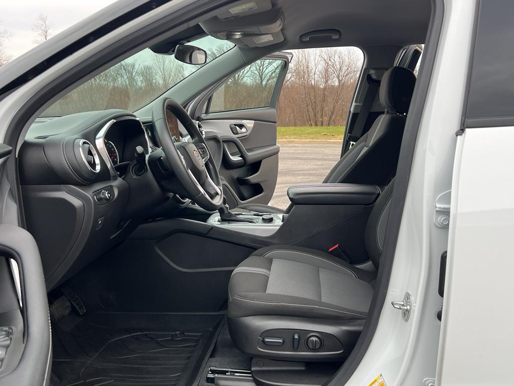 used 2024 Chevrolet Blazer car, priced at $30,995