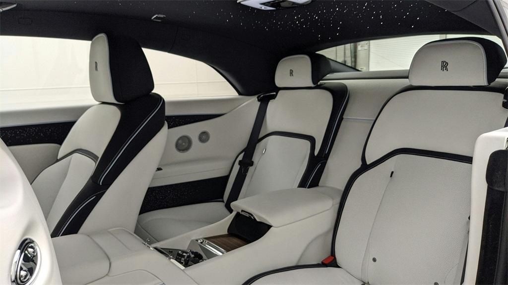 new 2025 Rolls-Royce Spectre car, priced at $517,550