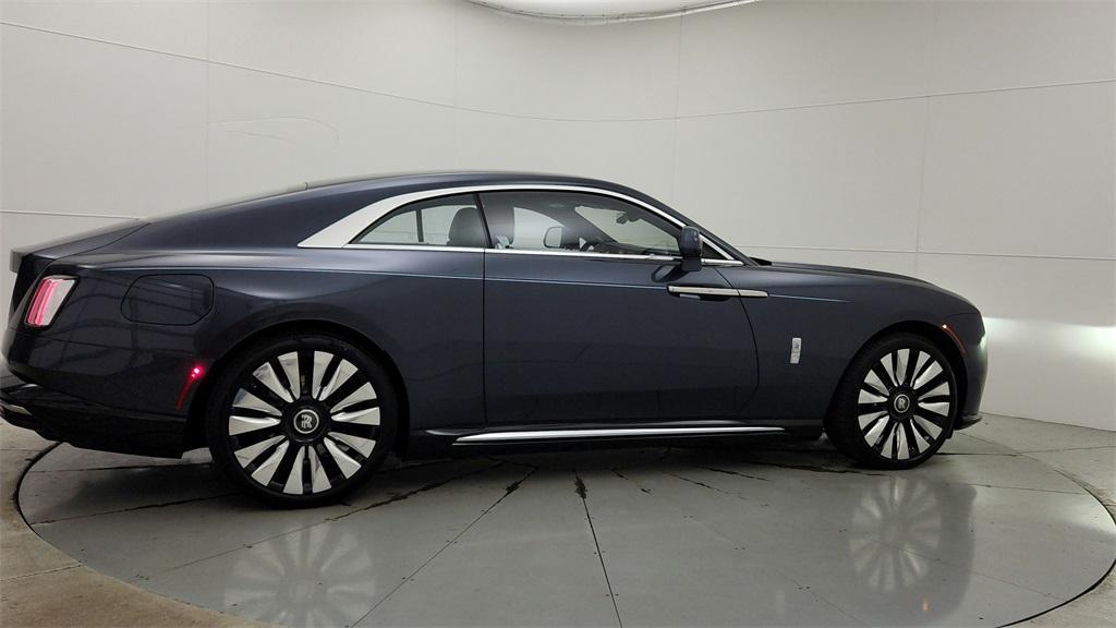 new 2025 Rolls-Royce Spectre car, priced at $517,550