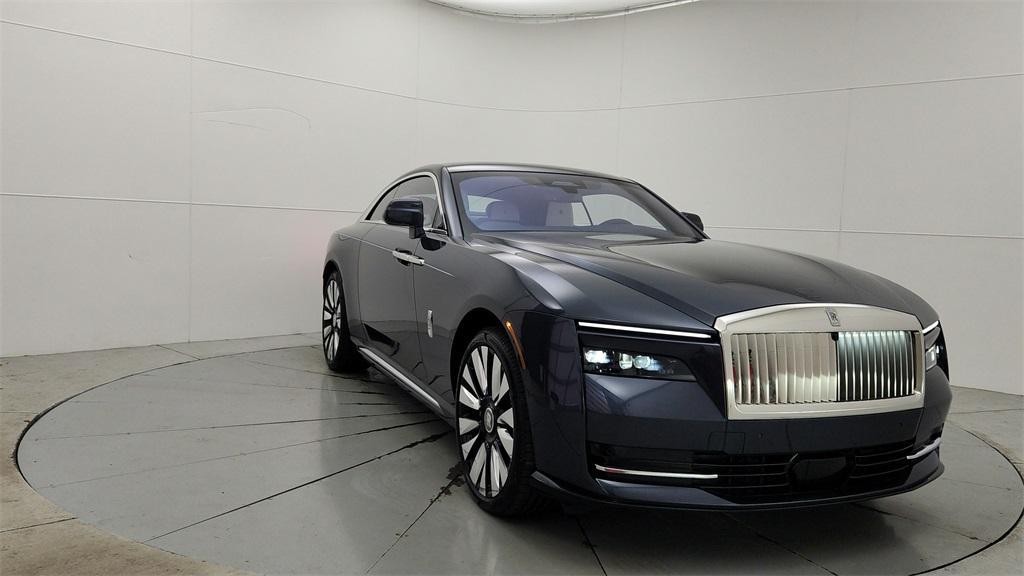 new 2025 Rolls-Royce Spectre car, priced at $517,550