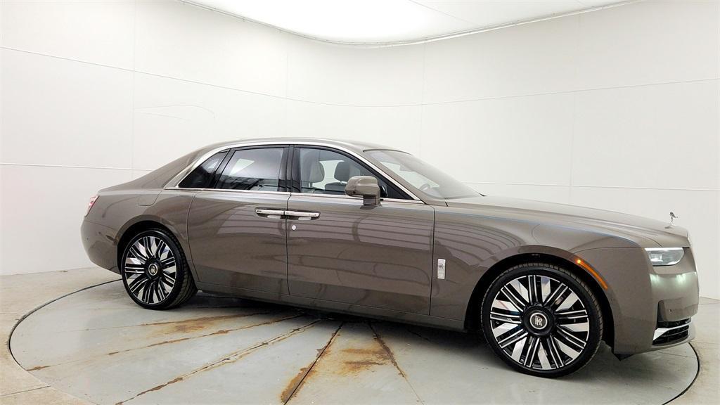 new 2025 Rolls-Royce Ghost car, priced at $500,625