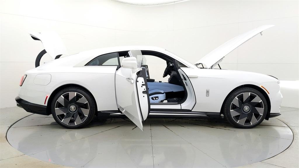 new 2024 Rolls-Royce Spectre car, priced at $507,100