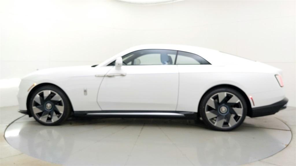 new 2024 Rolls-Royce Spectre car, priced at $507,100