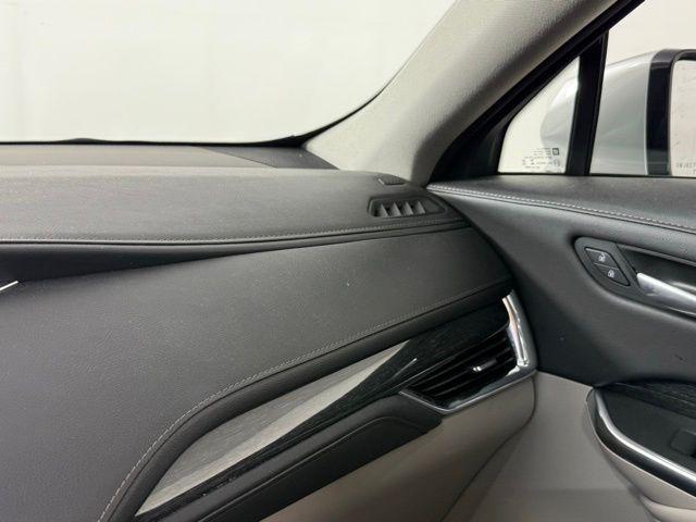used 2022 Cadillac XT4 car, priced at $25,999