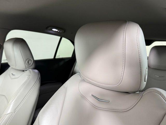 used 2022 Cadillac XT4 car, priced at $25,999