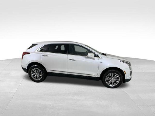 used 2022 Cadillac XT5 car, priced at $31,492