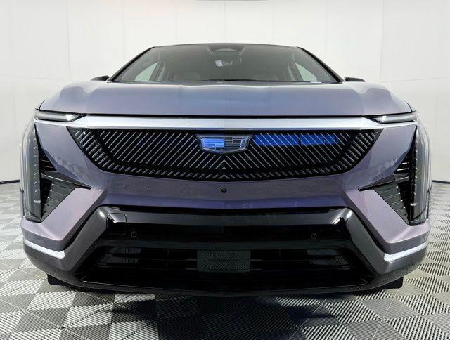 new 2025 Cadillac OPTIQ car, priced at $55,914