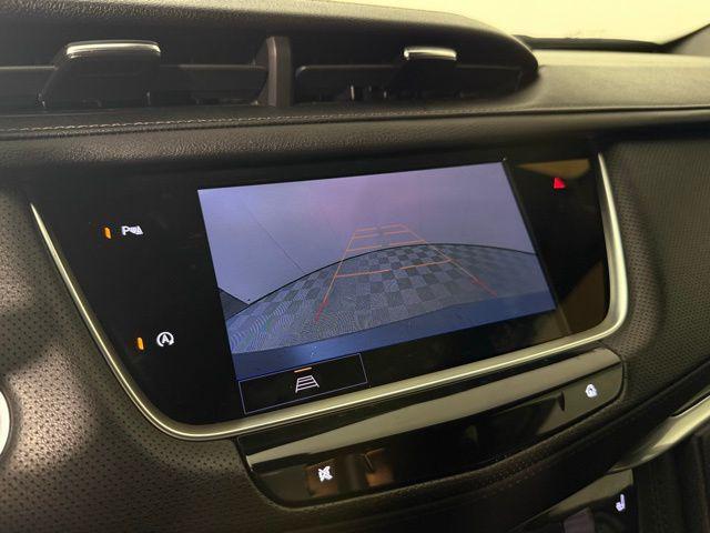 used 2022 Cadillac XT5 car, priced at $33,999