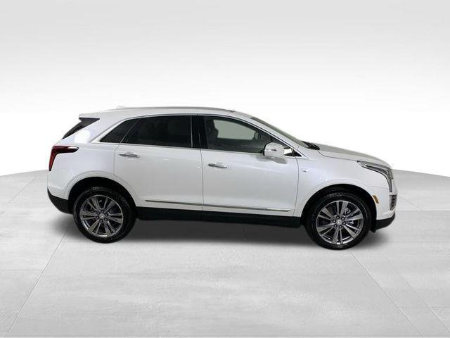 new 2024 Cadillac XT5 car, priced at $55,090