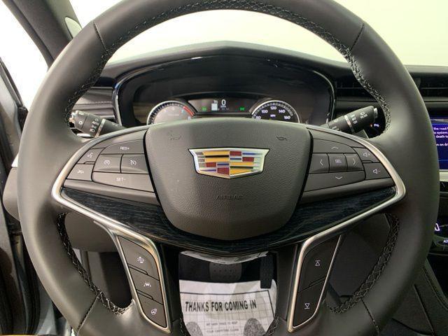 new 2025 Cadillac XT5 car, priced at $52,990