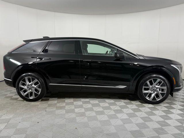 new 2025 Cadillac OPTIQ car, priced at $54,390