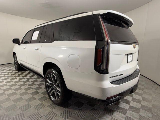 used 2022 Cadillac Escalade ESV car, priced at $76,495