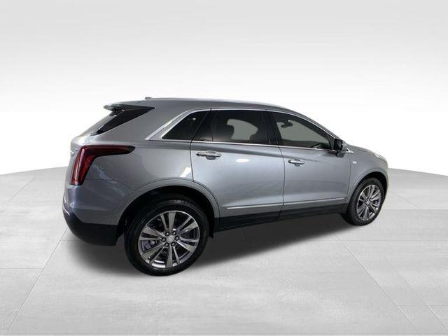 new 2025 Cadillac XT5 car, priced at $52,990