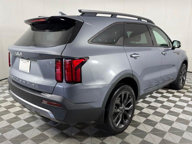 used 2022 Kia Sorento car, priced at $32,492