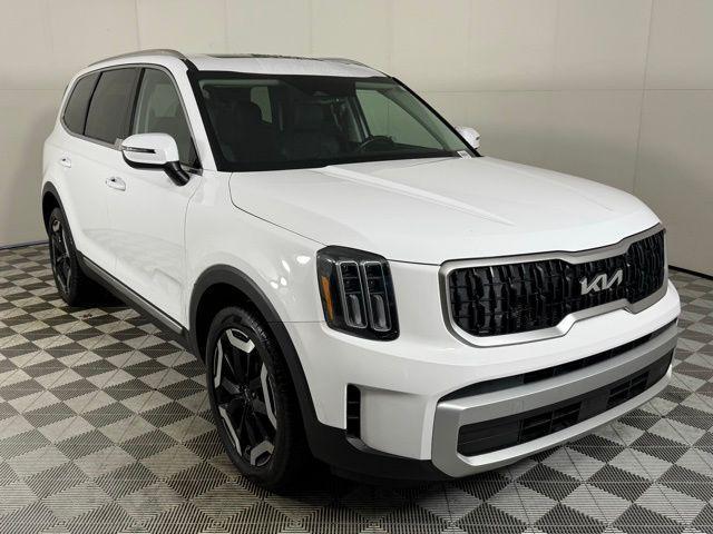used 2025 Kia Telluride car, priced at $37,750