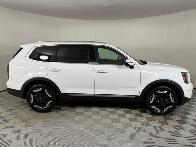 used 2025 Kia Telluride car, priced at $37,750