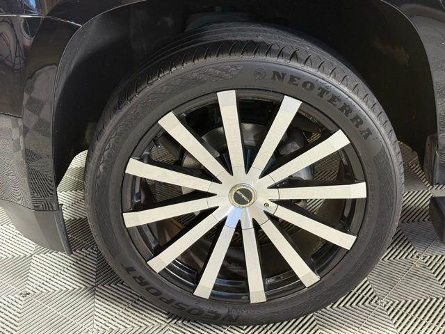 used 2018 GMC Yukon car, priced at $23,905