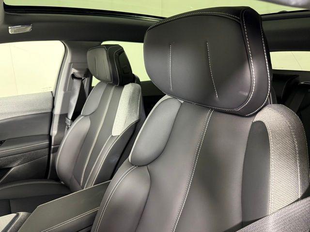 used 2025 Cadillac OPTIQ car, priced at $44,998