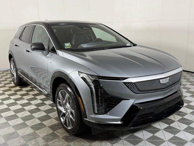 used 2025 Cadillac OPTIQ car, priced at $44,998