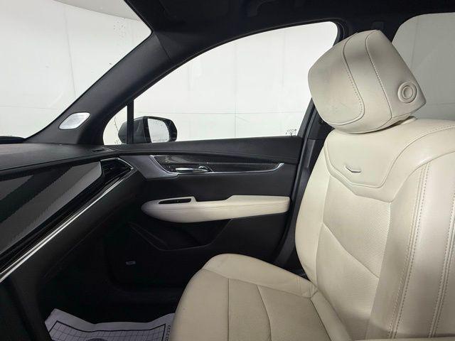 used 2021 Cadillac XT6 car, priced at $29,994