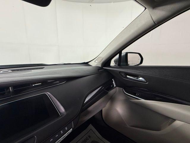 used 2023 Cadillac XT4 car, priced at $30,999
