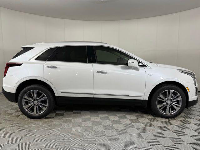 new 2025 Cadillac XT5 car, priced at $57,165