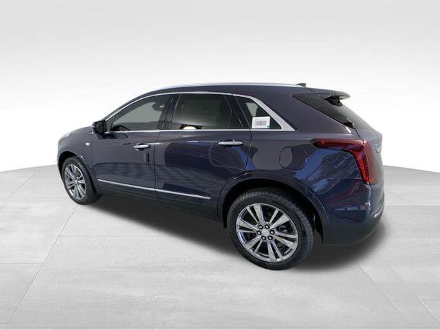 new 2025 Cadillac XT5 car, priced at $56,190