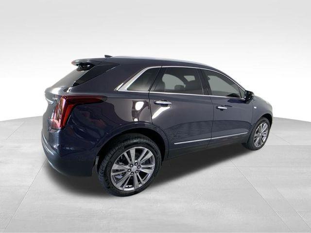 new 2025 Cadillac XT5 car, priced at $56,190