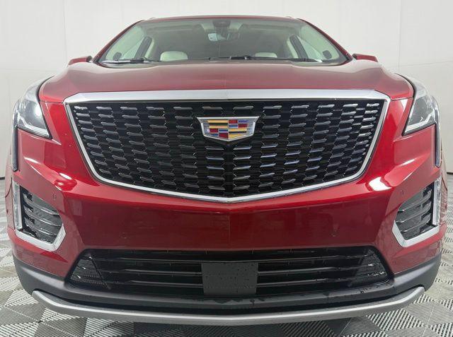 new 2025 Cadillac XT5 car, priced at $58,089