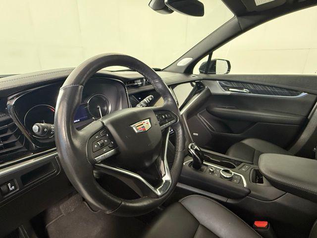 used 2023 Cadillac XT6 car, priced at $41,999