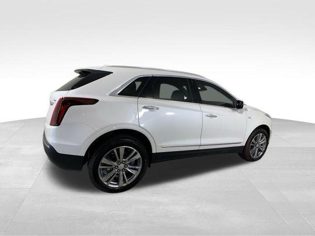 new 2025 Cadillac XT5 car