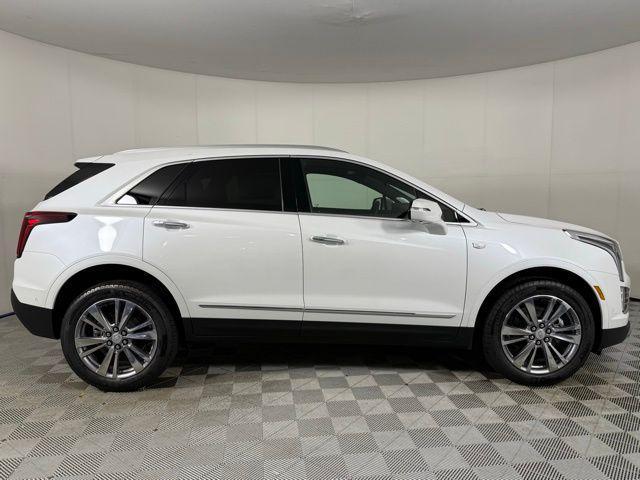 new 2025 Cadillac XT5 car, priced at $57,035