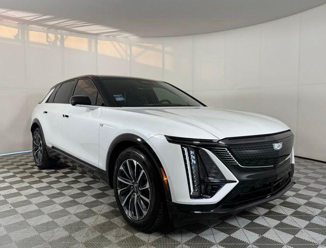 new 2025 Cadillac LYRIQ car, priced at $62,614