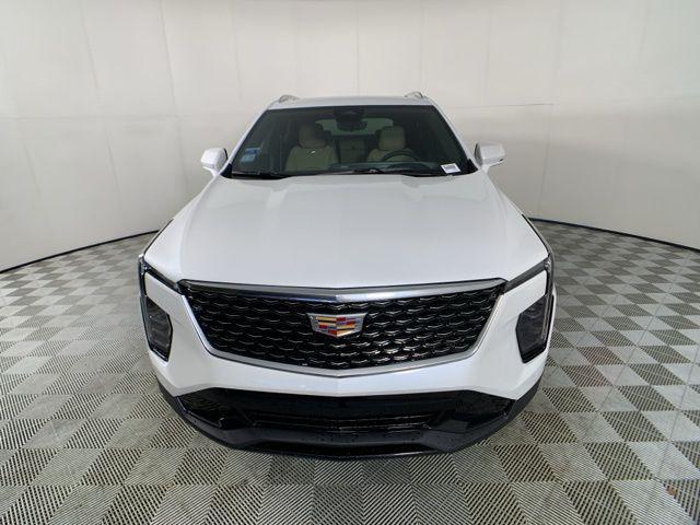 new 2025 Cadillac XT4 car, priced at $48,115