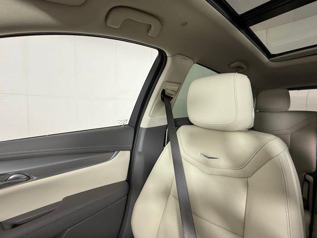 new 2025 Cadillac XT5 car, priced at $56,589