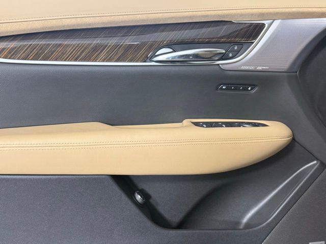 new 2025 Cadillac XT6 car, priced at $73,065
