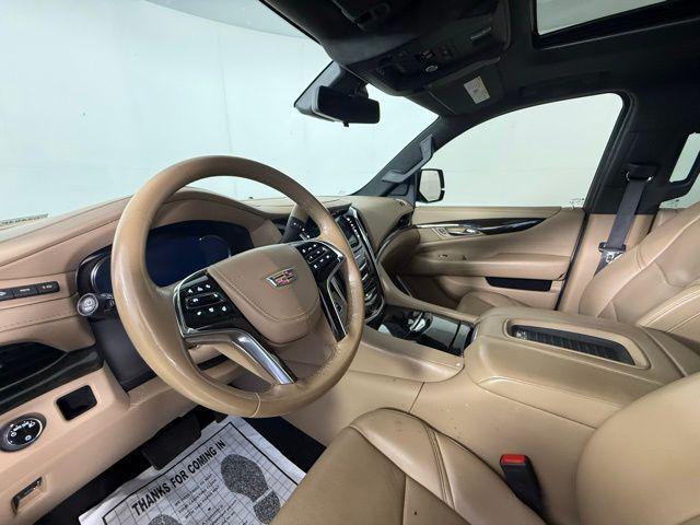 used 2020 Cadillac Escalade ESV car, priced at $38,998