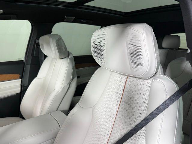 new 2026 Cadillac VISTIQ car, priced at $82,215