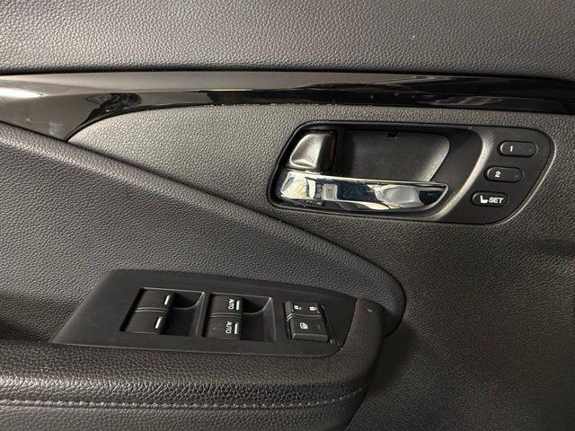 used 2022 Honda Pilot car, priced at $33,999