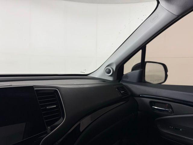 used 2022 Honda Pilot car, priced at $33,999