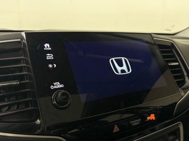 used 2022 Honda Pilot car, priced at $33,999