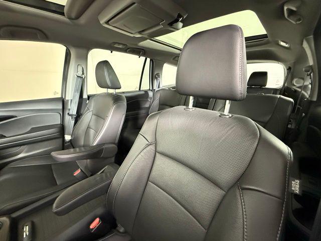 used 2022 Honda Pilot car, priced at $33,999