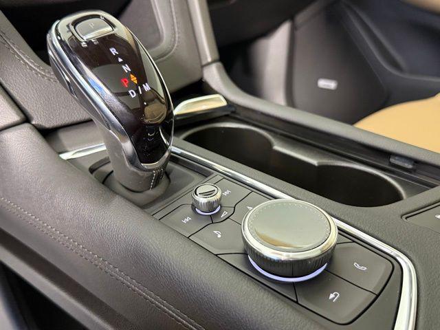 new 2025 Cadillac XT6 car, priced at $75,665